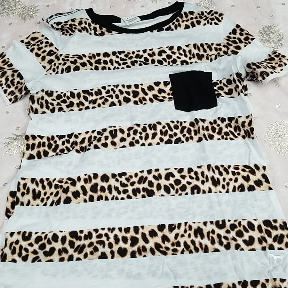 Victoria's secret pink short sleeve pocket tee